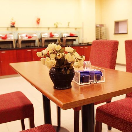 Hanting Hotel Shanghai South Railway Station Luoxiang Road Branch Exteriér fotografie